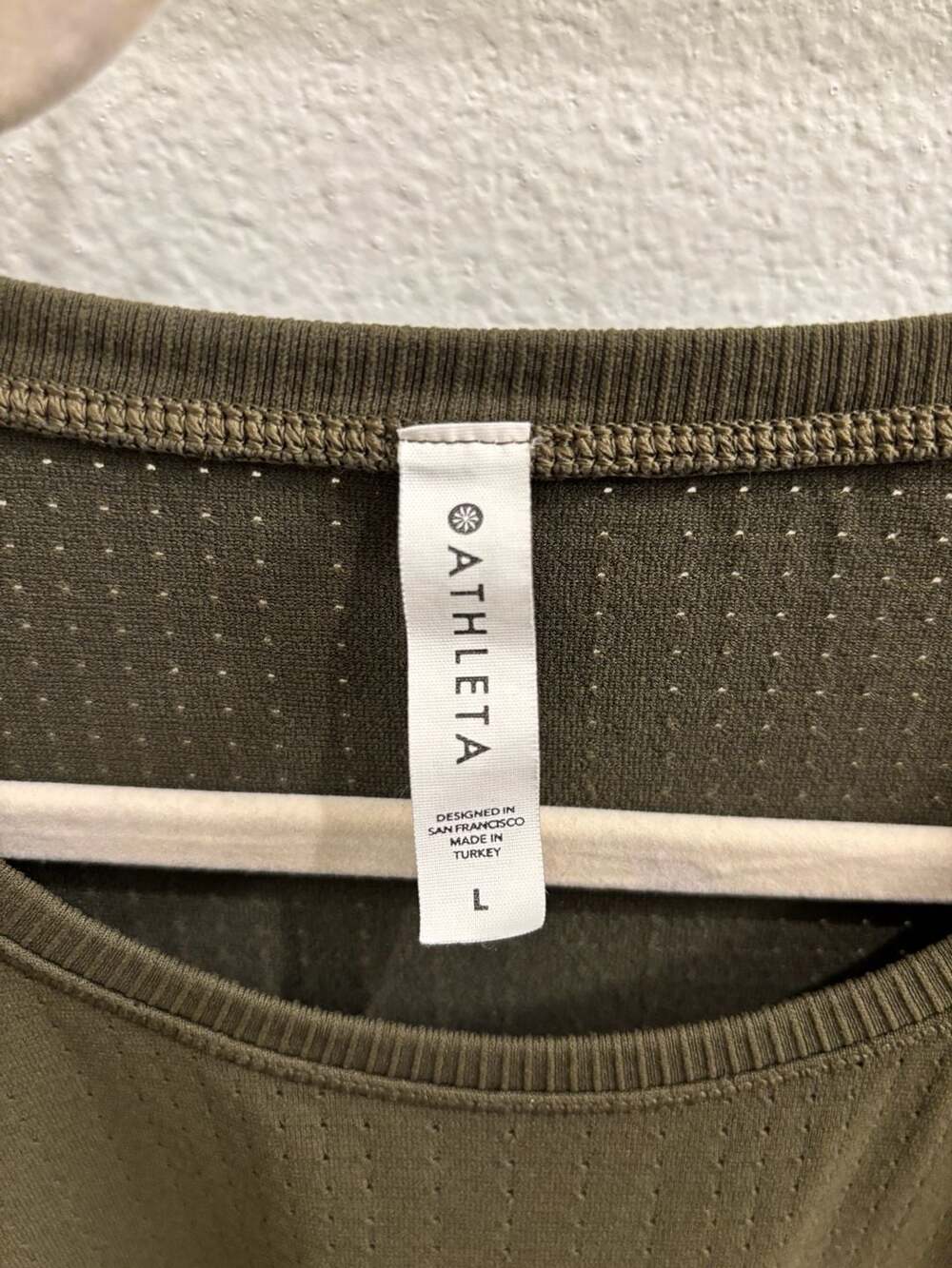 Athleta - Picture 3 of 4